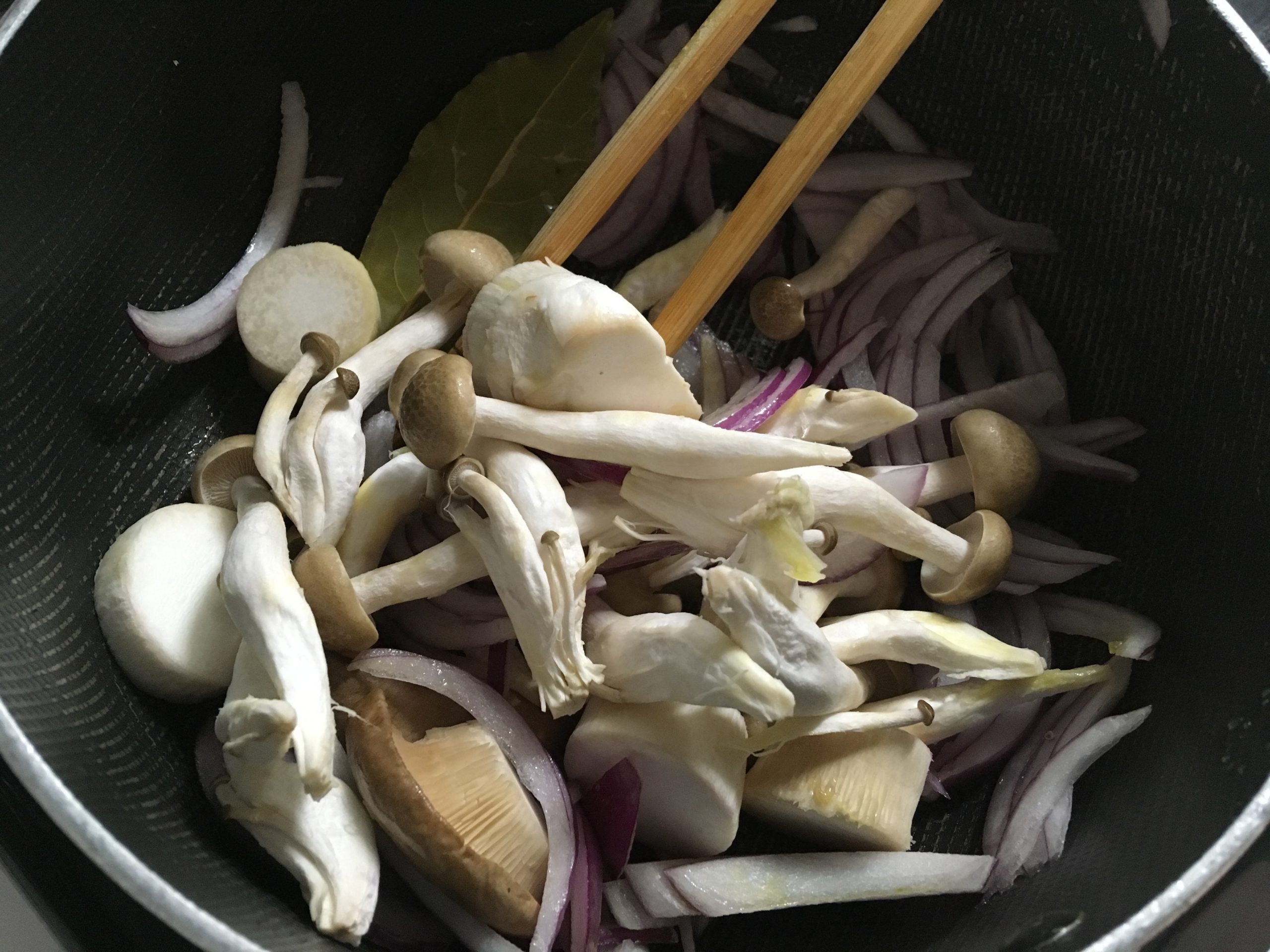 アボカドのおつまみパスタ Vegeness ベジネス 日本最大のヴィーガン情報サイト