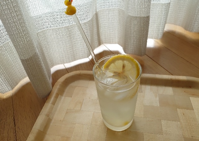 レモン スカッシュ レモネード レモンのはちみつ漬けとレモネードのレシピ
